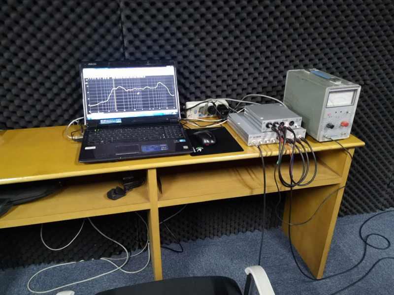 Full performance test room