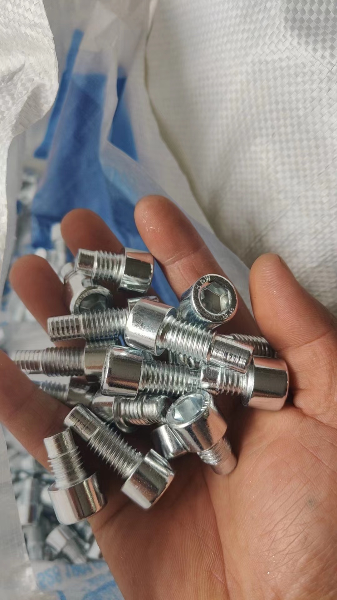 Customized Surface Treatment Stamping Parts Galvanized Bolts Tin Plated Steel Plate Parts  Anodized Aluminum Parts