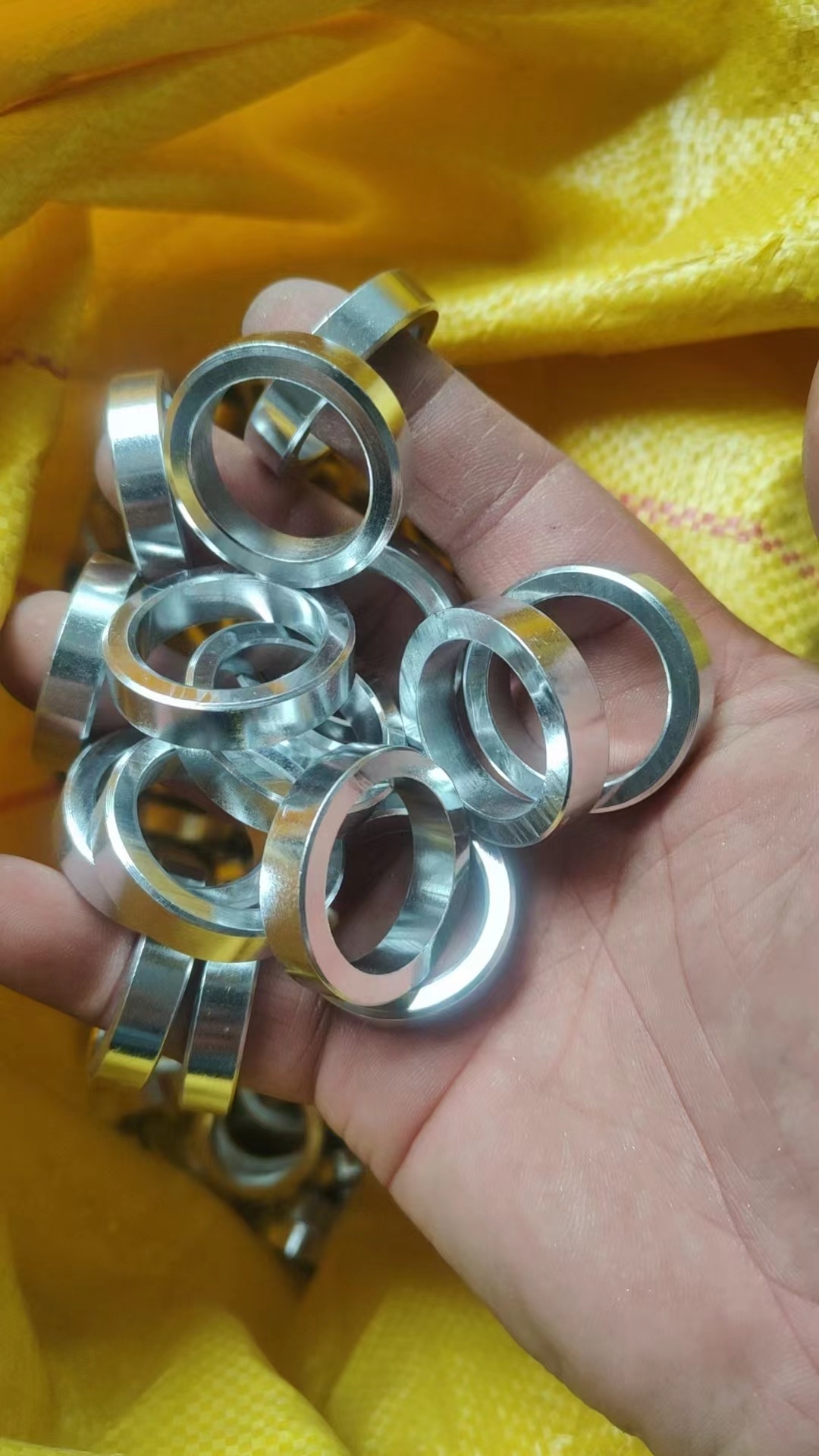 Customized Cutting Metal Full Form Stamping Parts 3 8 Brass/Aluminum/Stainless Steel Rods