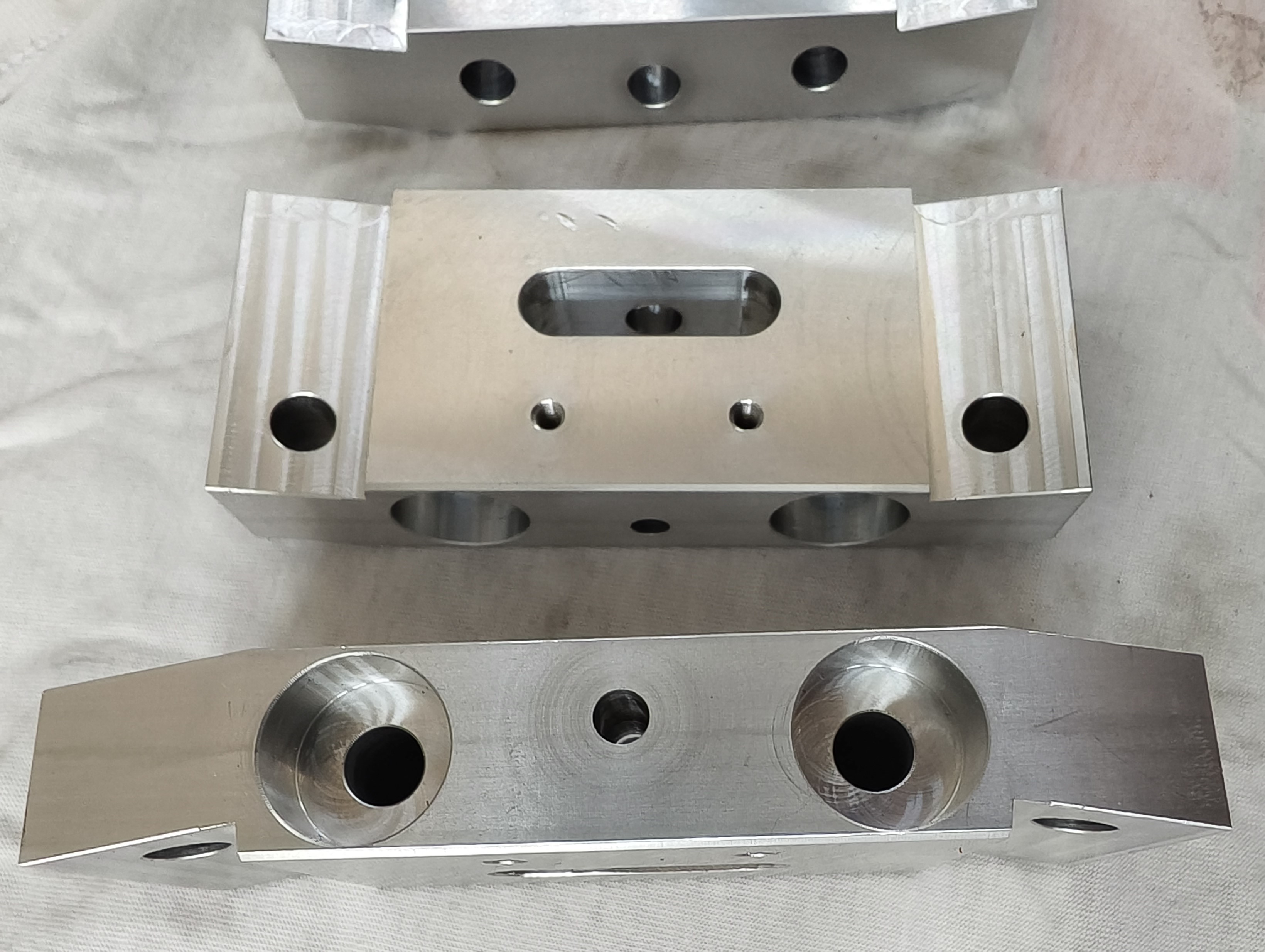 High-Strength Titanium Alloy Piston Rod for Oilfield Equipment by Electron Beam Powder Bed Fusion