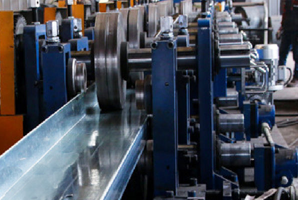Z-type purlin machine