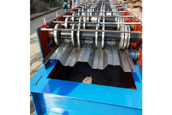 FLOOR PLATE EQUIPMENT