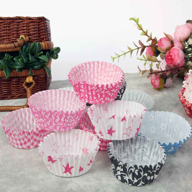 Floral Cupcake Liners: A Trendy Addition to Baking Culture
