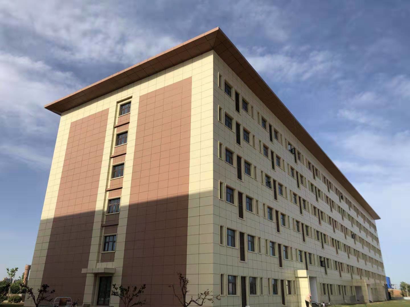 Baoding No.28 Middle School