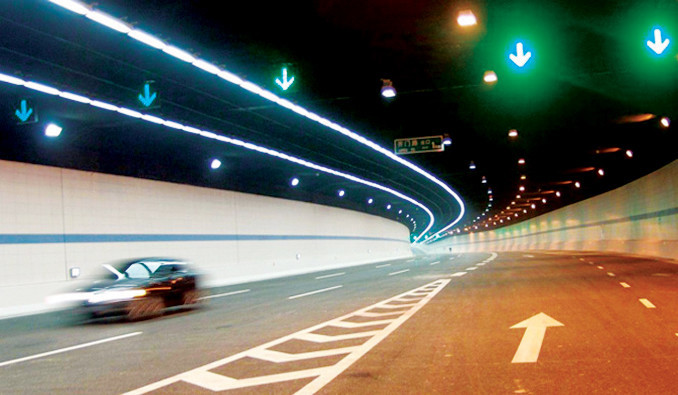 Jiuhuashan Tunnel in Nanjing