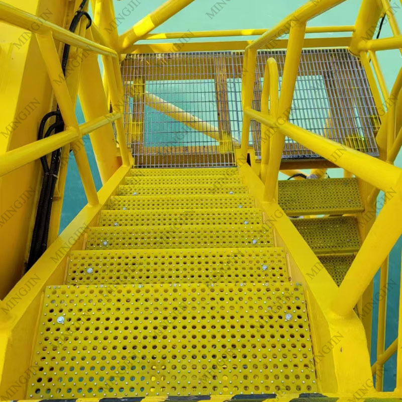 Ladder anti-slip mat for industrial sites