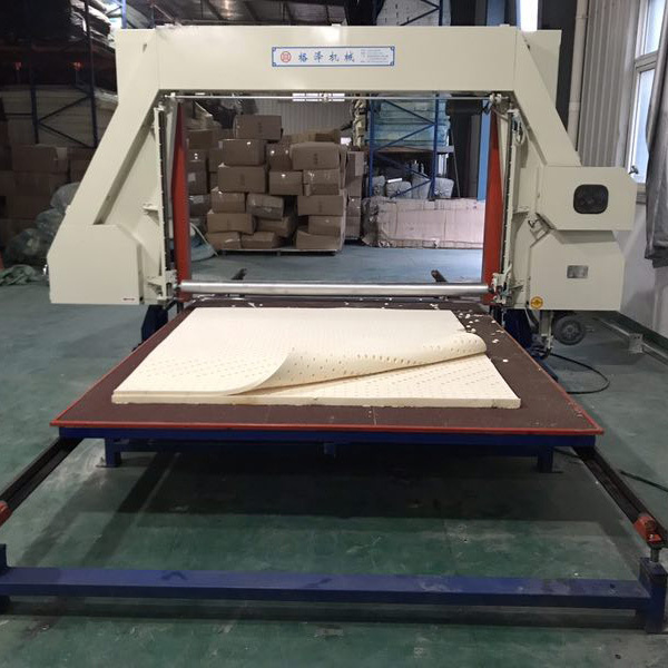 Flat cutter