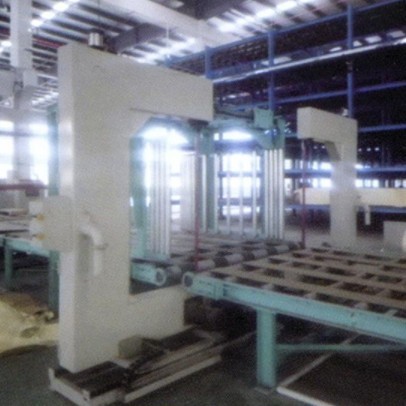 The working principle of a sponge trimming machine