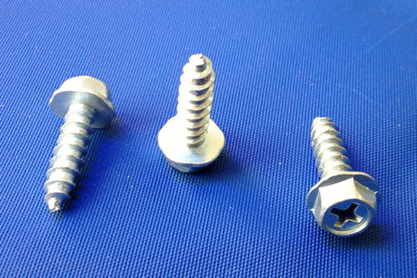 Self-tapping screw