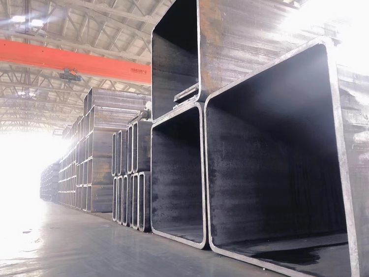 HOT FINISH RECTANGULAR HOLLOW SECTION