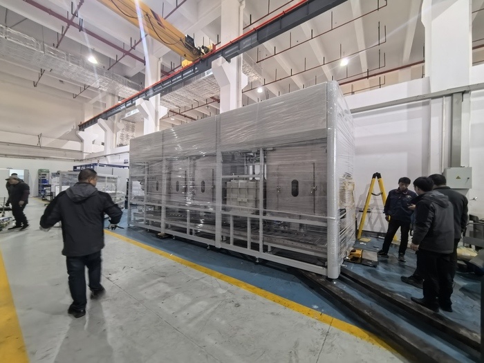 Fully automatic multi station water-based cleaning line shipment site