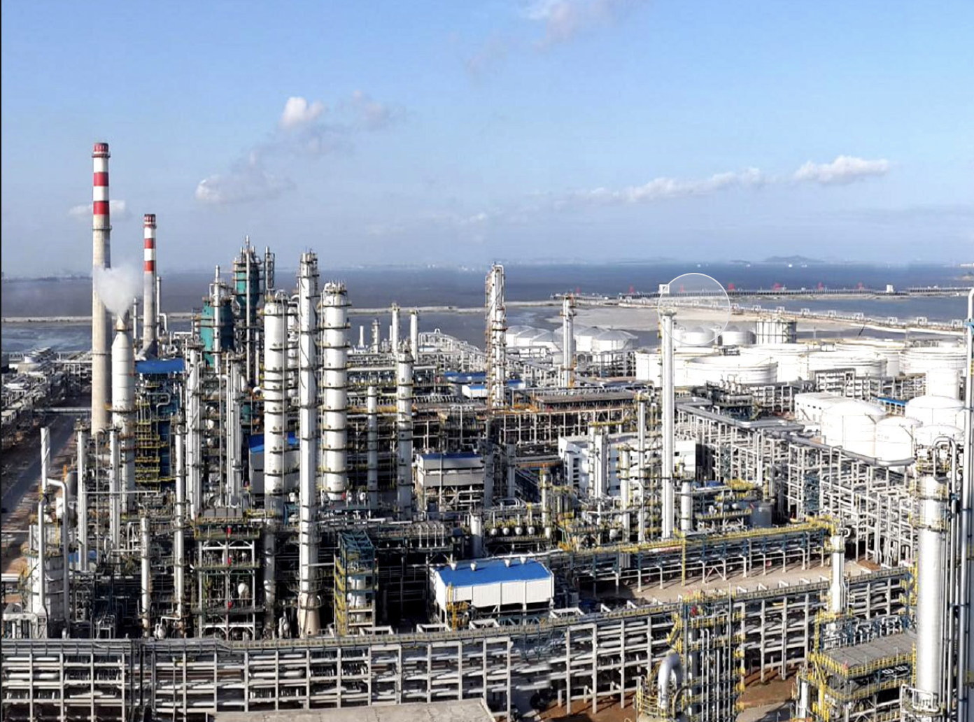 Проект расширения производства этилена и нефтепереработки в Цюаньчжоу, принадлежащий компании Sinochem Проект расширения производства этилена и нефтепереработки в Цюаньчжоу, принадлежащий компании Sinochem