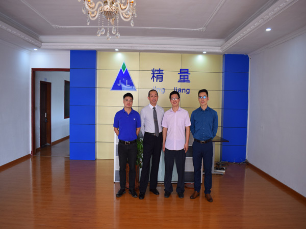 Customer visit 02