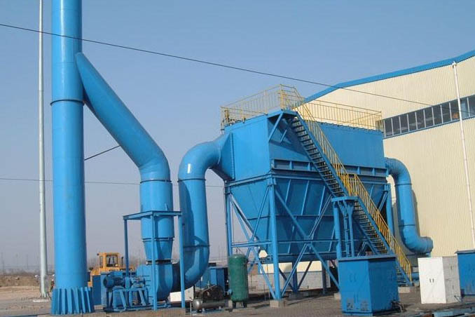 What dust removal equipment is available in the paint booth