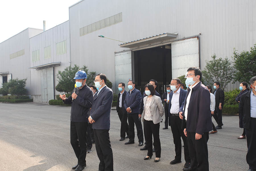 Chen Chengcai, président du Comité permanent du Congrès populaire du comté, a rendu visite à l'entreprise pour des conseils et une inspection