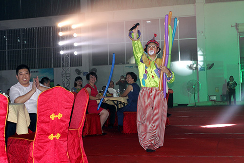 “万家邀明月，情满聚红波”——2018年广东红波建材科技有限公司迎中秋文艺晚会