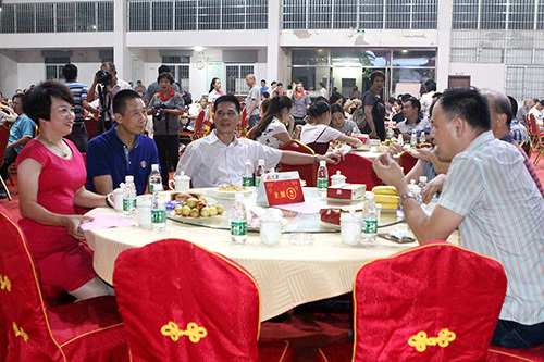 “万家邀明月，情满聚红波”——2018年广东红波建材科技有限公司迎中秋文艺晚会