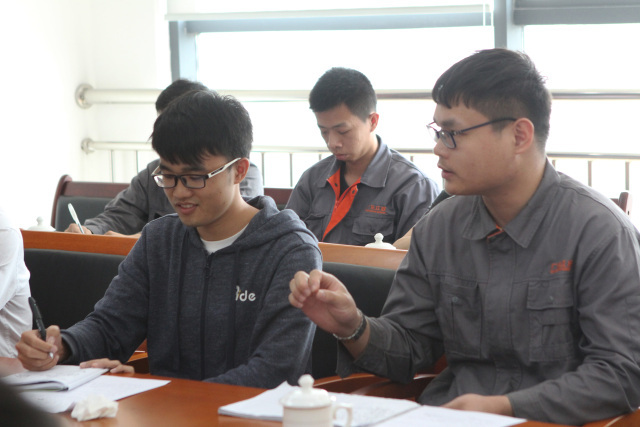调整心态，实现从学生身份到职业人的转变