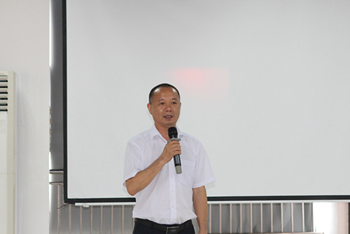 暑期夏令营闭营 小朋友各显身手