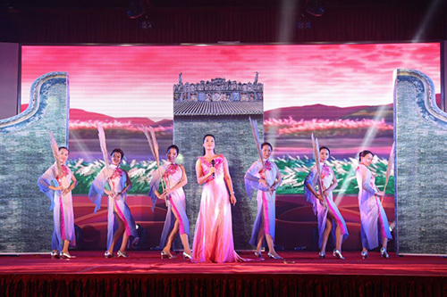 “万家邀明月，情满聚红波”——2018年广东红波建材科技有限公司迎中秋文艺晚会