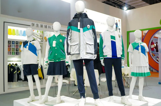 Common materials for uniforms: the perfect combination of comfort and durability