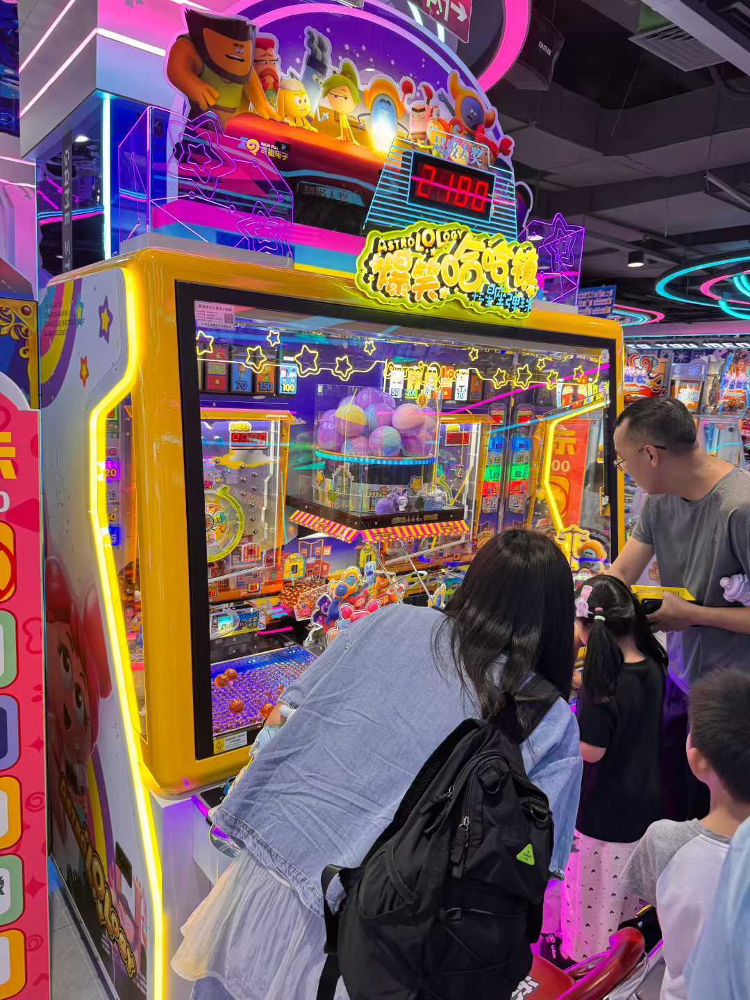 Palm Fun Field Research: Our Machines Shine in Guangzhou Arcades