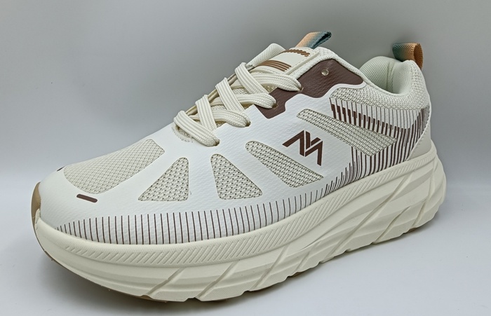 RUNNING SHOES