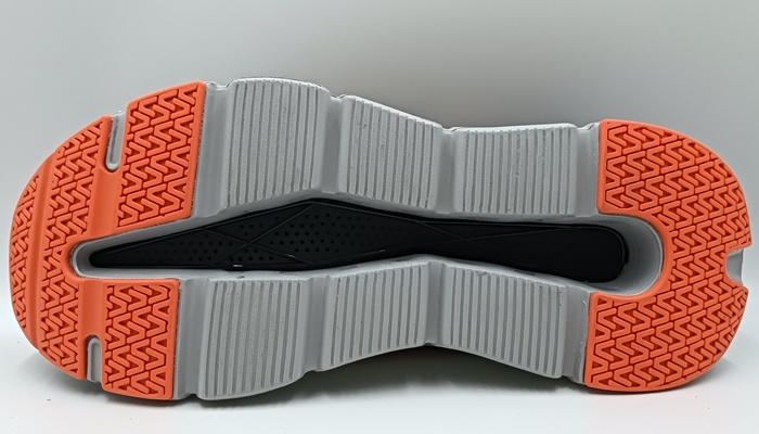 RUNNING SHOES