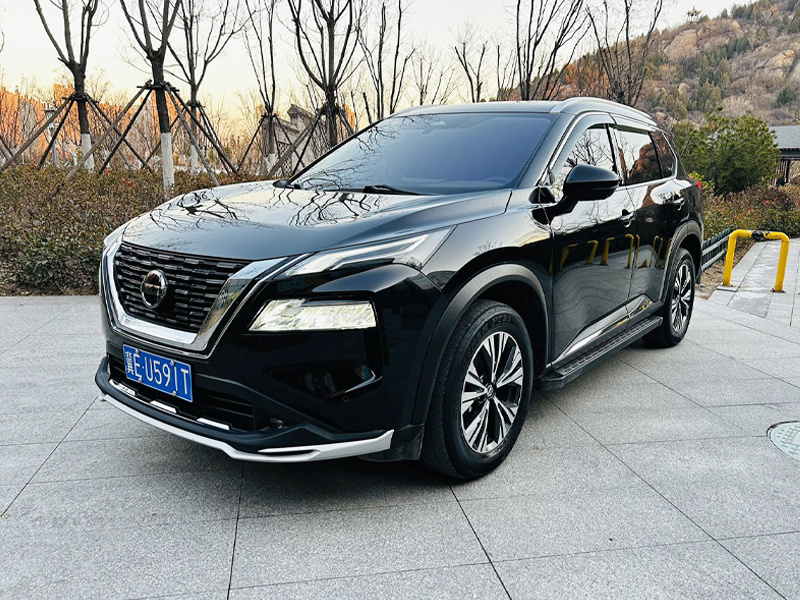 NISSAN  X-TRAIL