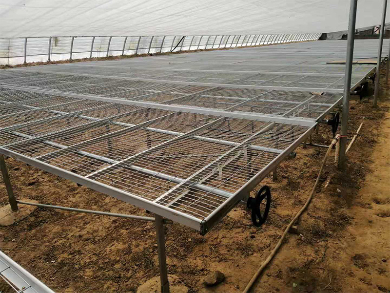 Fixed mobile seedbed equipment