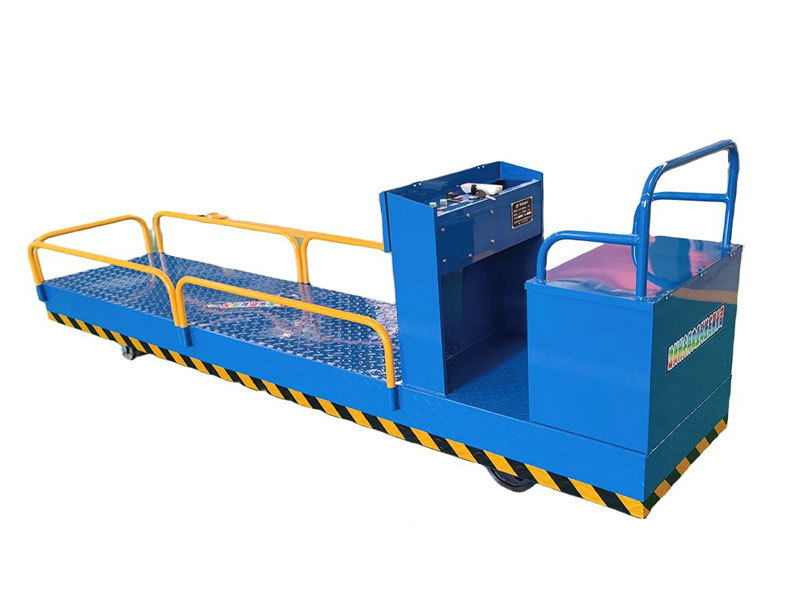 Orchard transporter vehicle