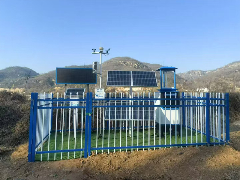 Internet of Things outdoor weather monitoring station