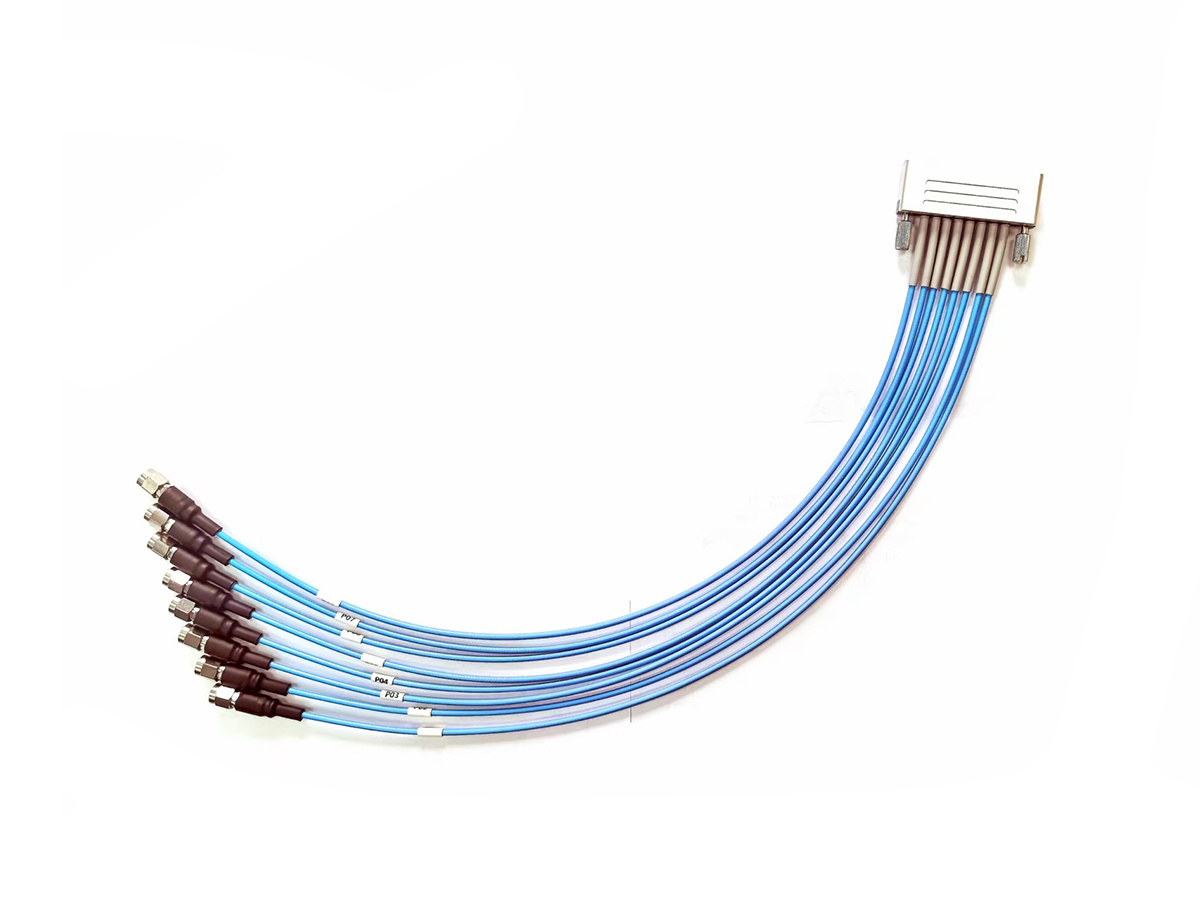 1X8-SMPM-2.4J 50GHz集束组件