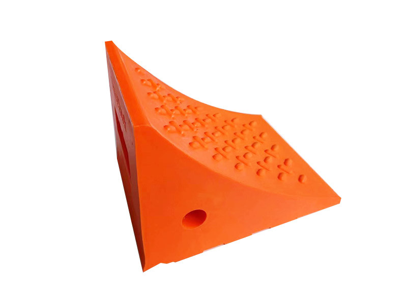 Urethane Wheel Chock-8.46"x6.92"x6.1" / 215mmx176mmx155mm