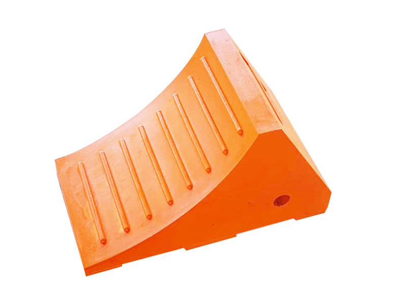 Urethane Wheel Chock-13.98"x8.03"x8.03" / 355mmx204mmx204mm