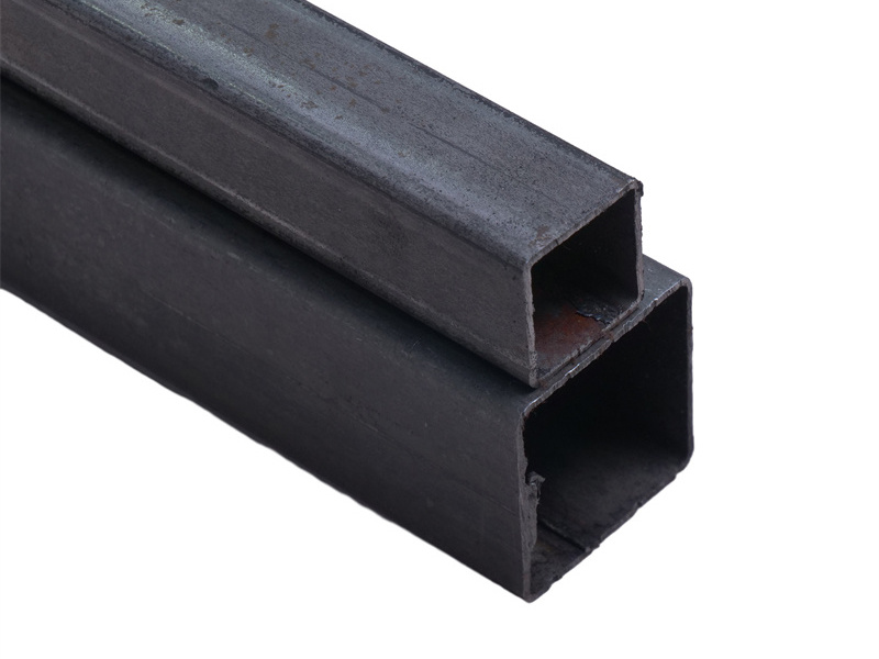 Straight welded square pipe