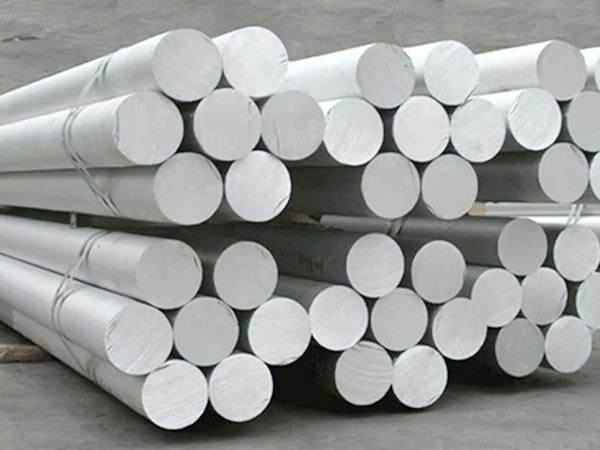 Is an aluminum rod a conductor?