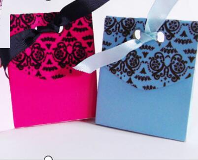 FLOCKING FAVOUR BOX