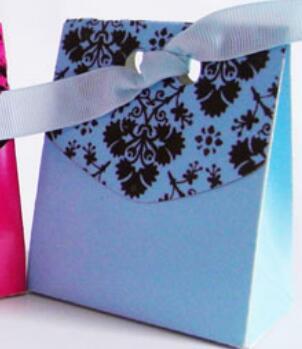 FLOCKING FAVOUR BOX