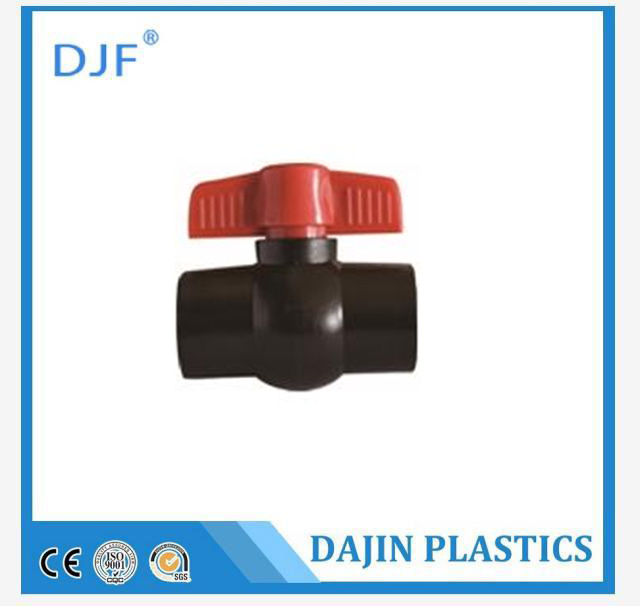 Plastic ball valve
