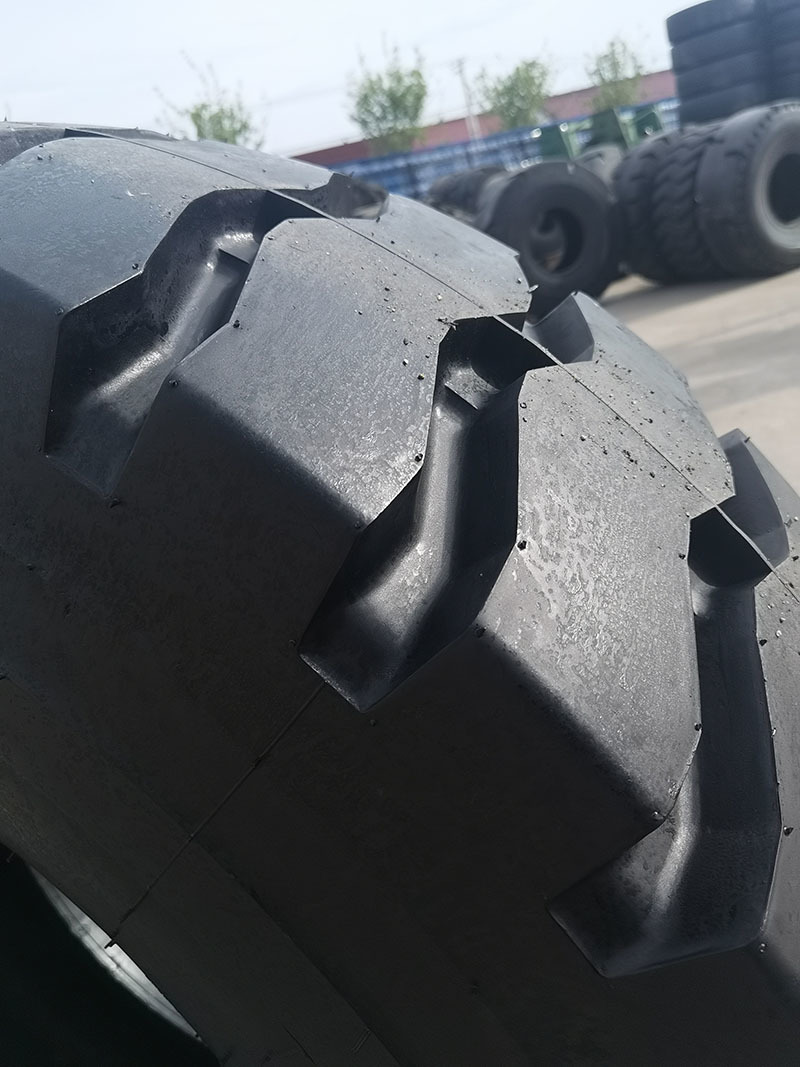 鏟車(chē)輪胎