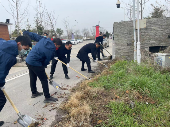 上居酒管公司扎實推進鄭店子公園文明創(chuàng)建整改提升工作