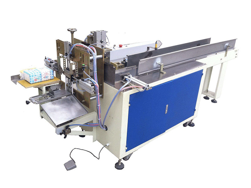 Napkin packaging machine