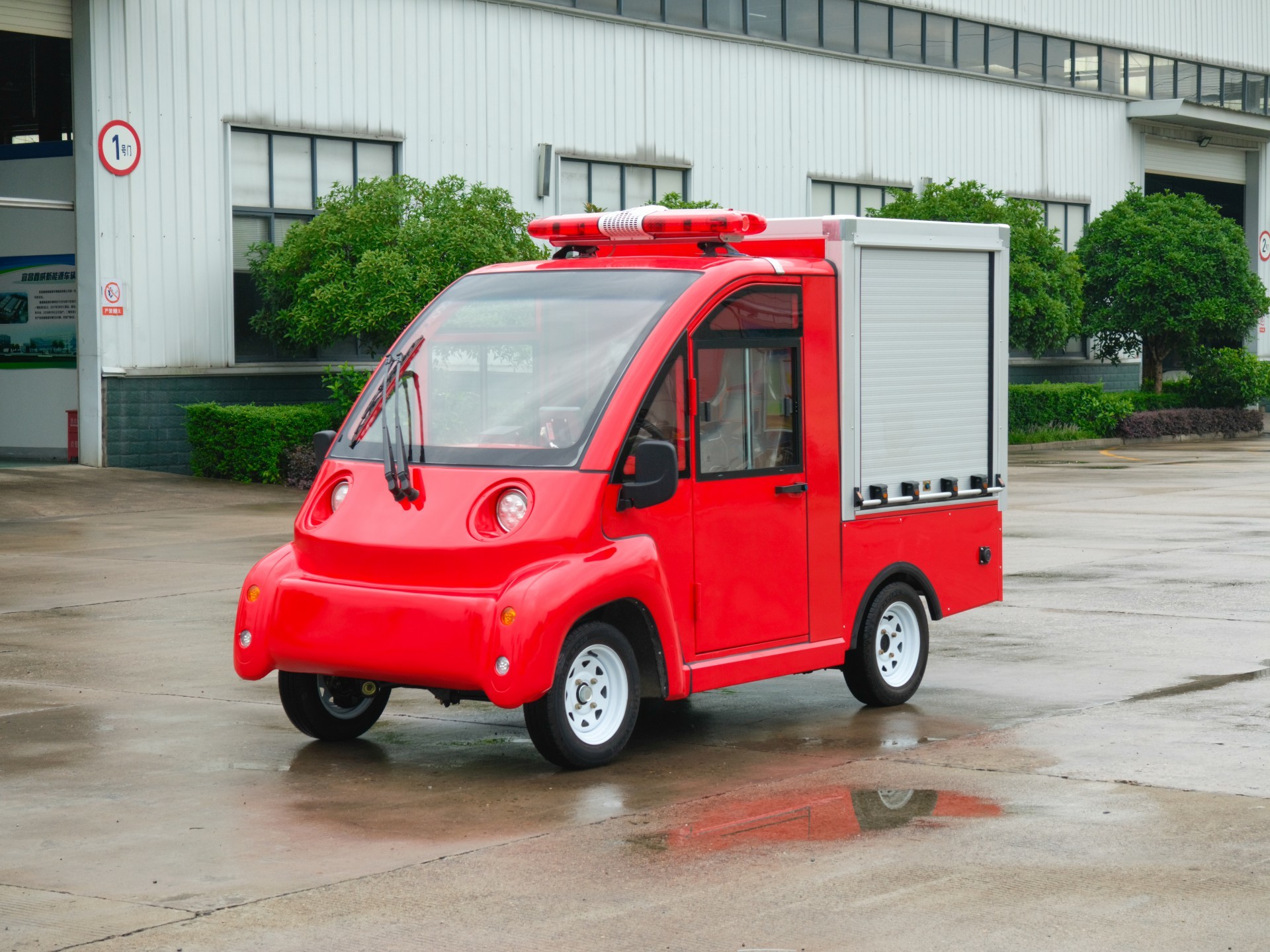 [Fiberglass Fire Truck Without Water Tank]