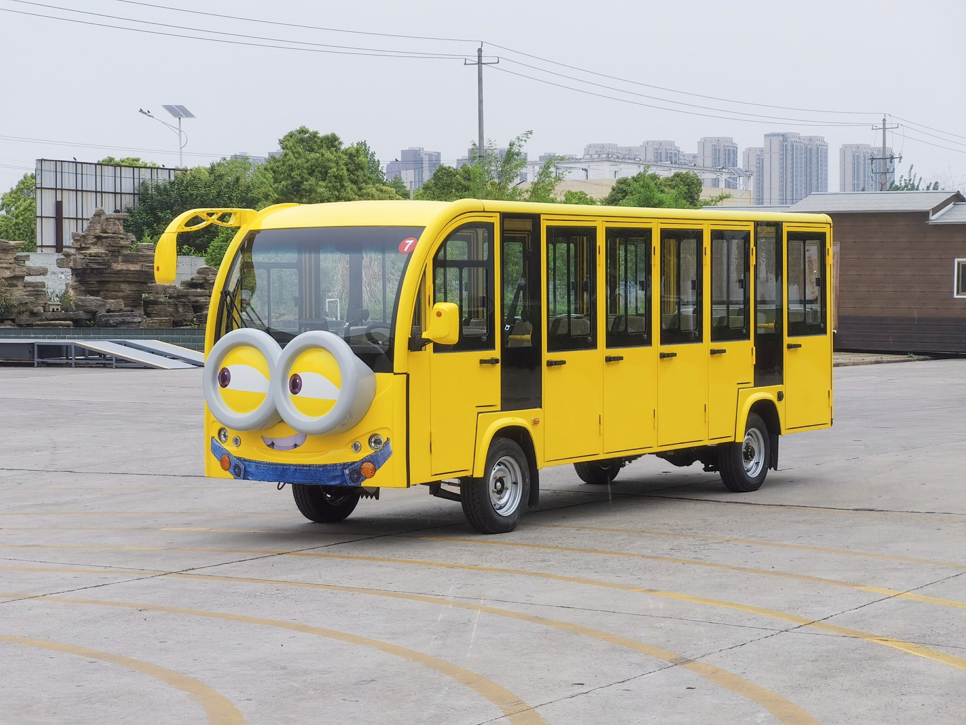 [17-seat T closed lemon yellow Minion iron door]