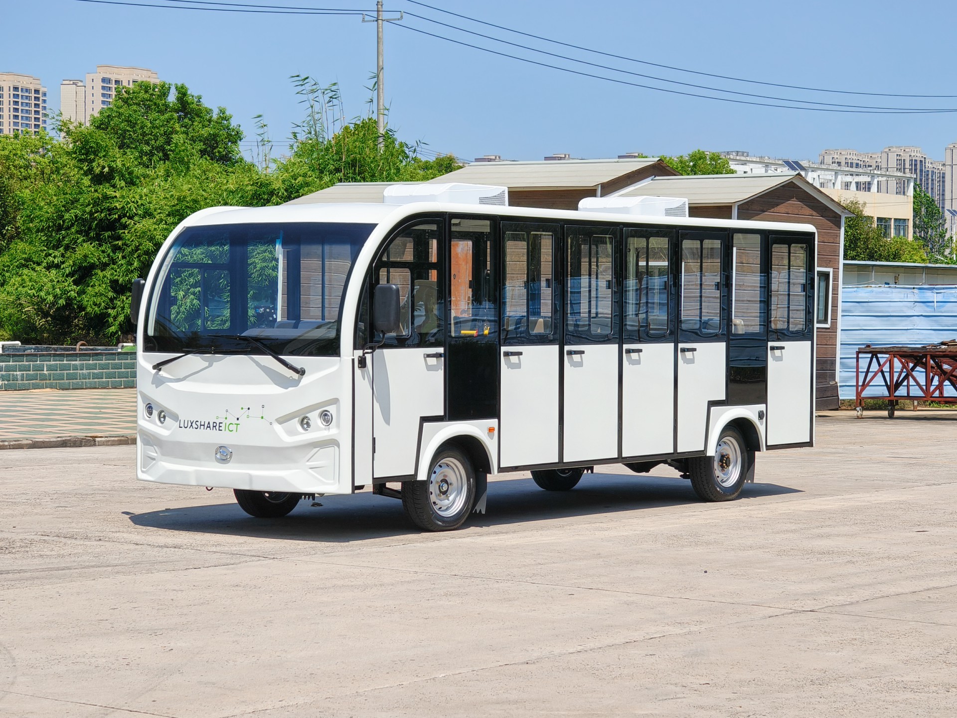 [23-seat K closed white double air-conditioned aluminum door]
