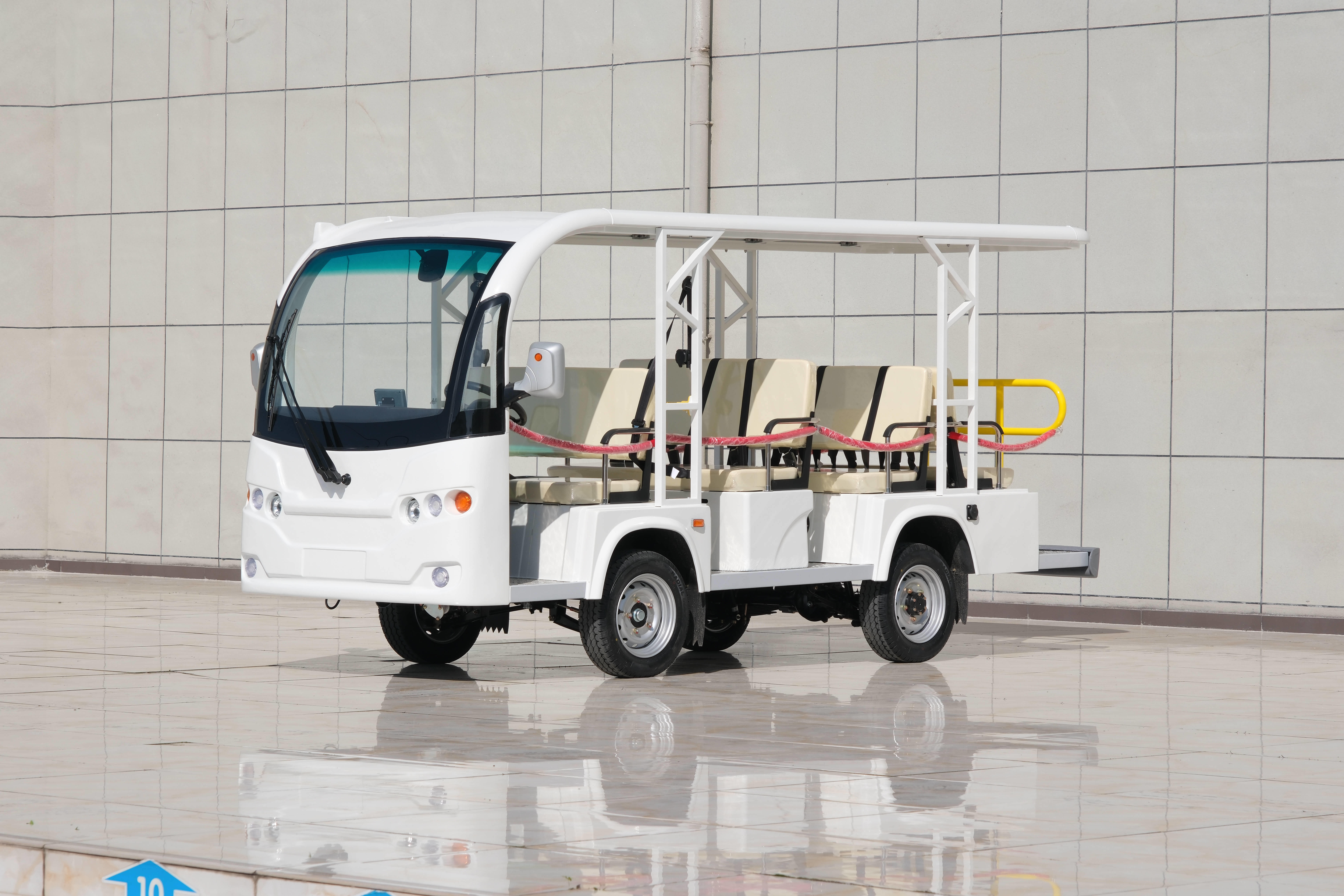 11座電動(dòng)觀光車