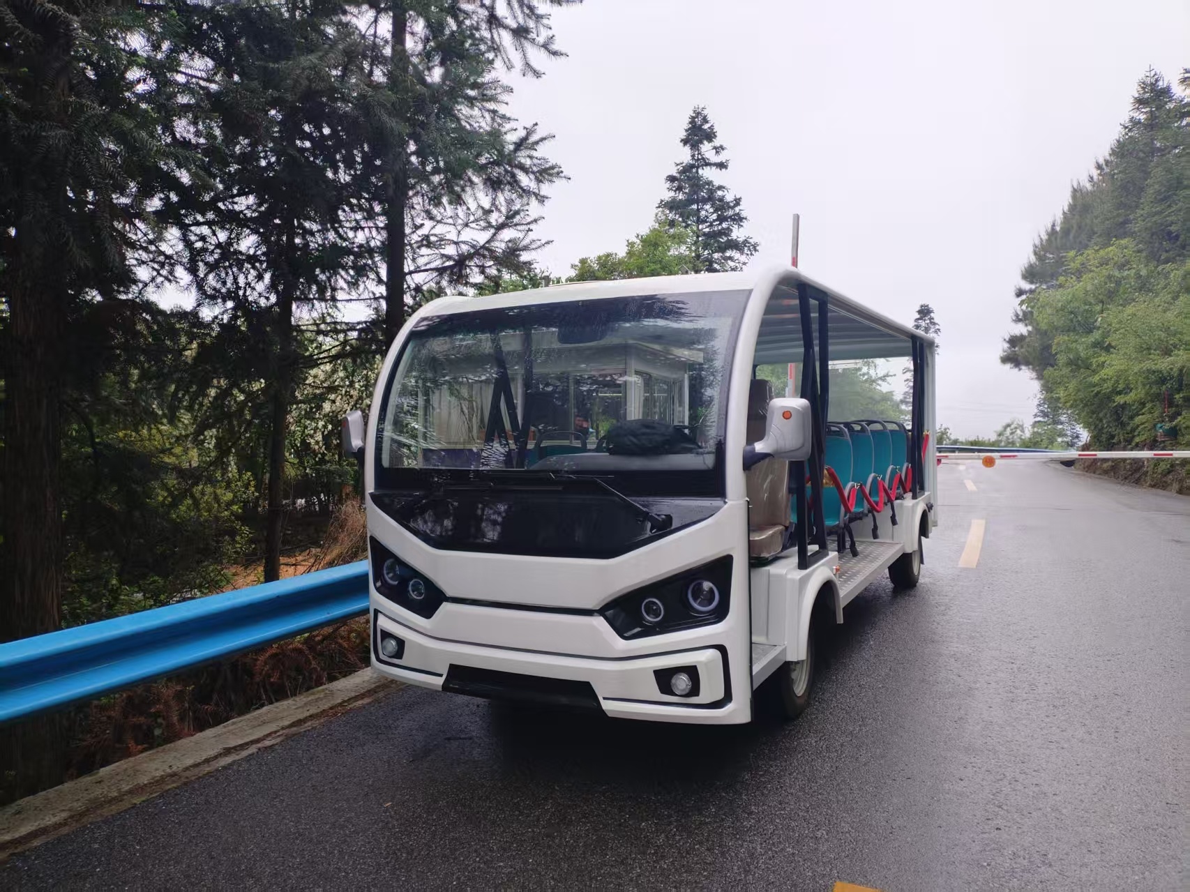 夏季景区电动观光车使用与保养指南