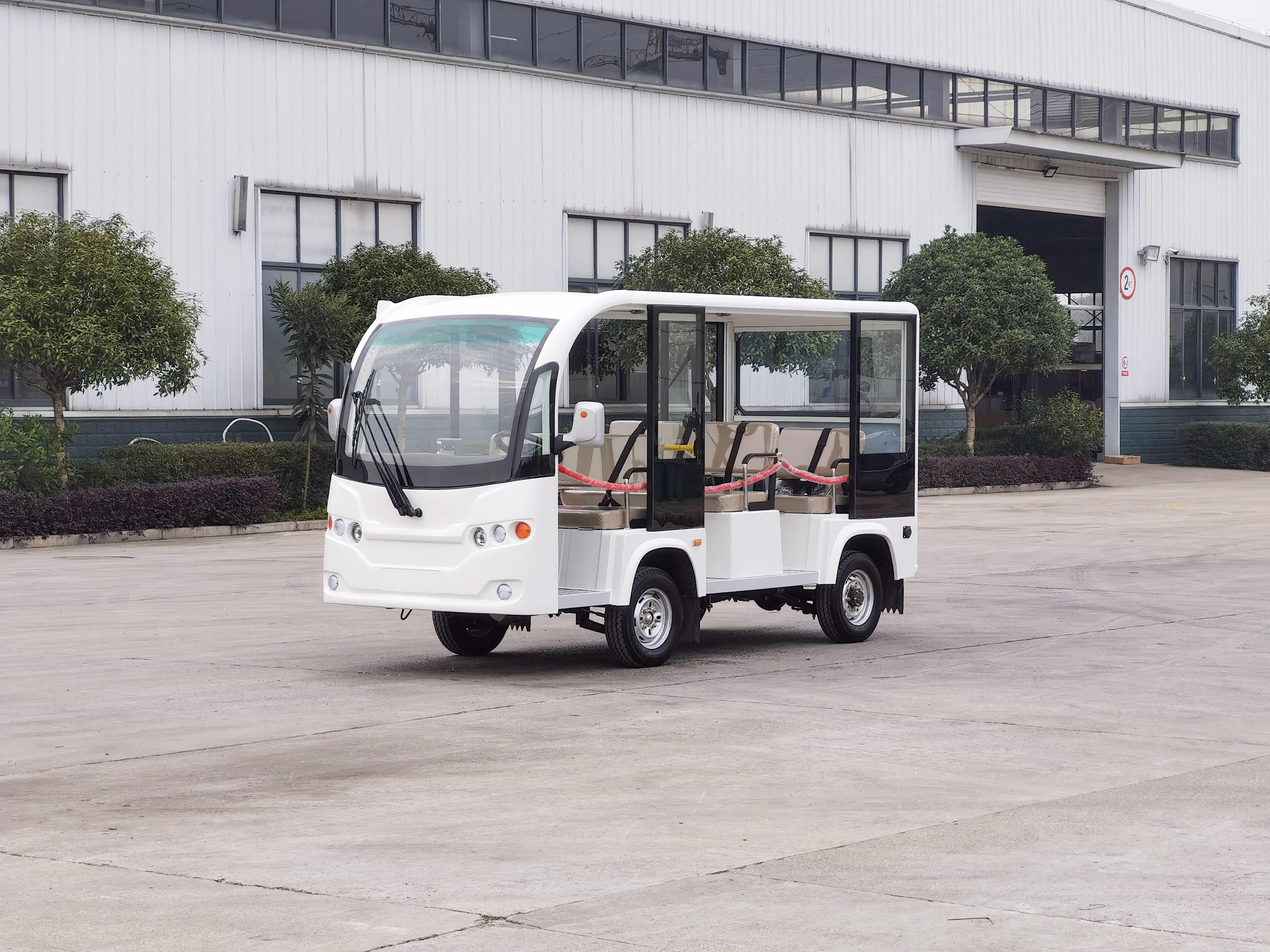 8座電動(dòng)觀光車