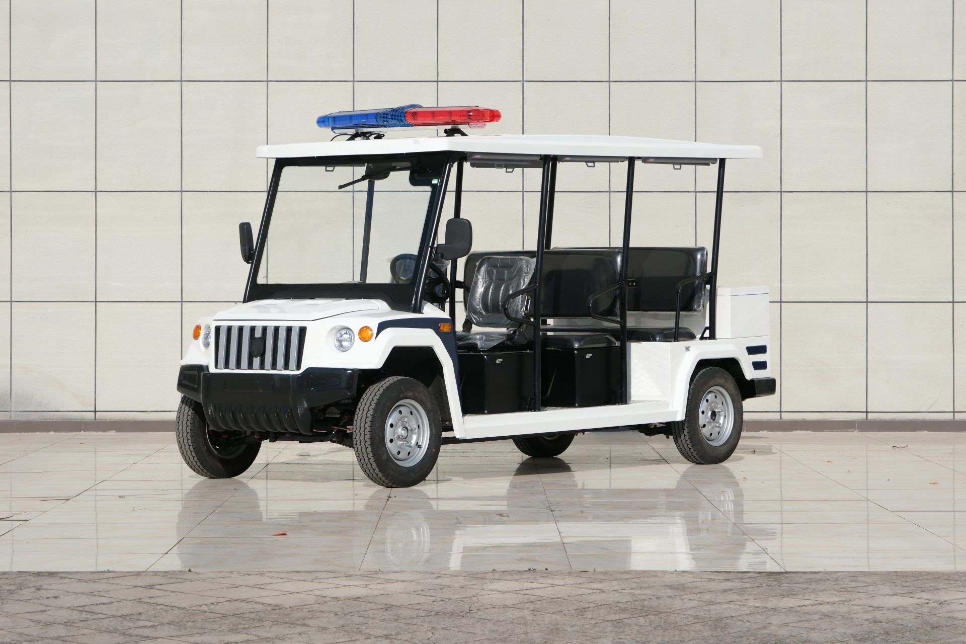 [Hummer H8 Sunshade]